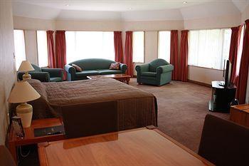 Motel Fitzherbert Castle 4*