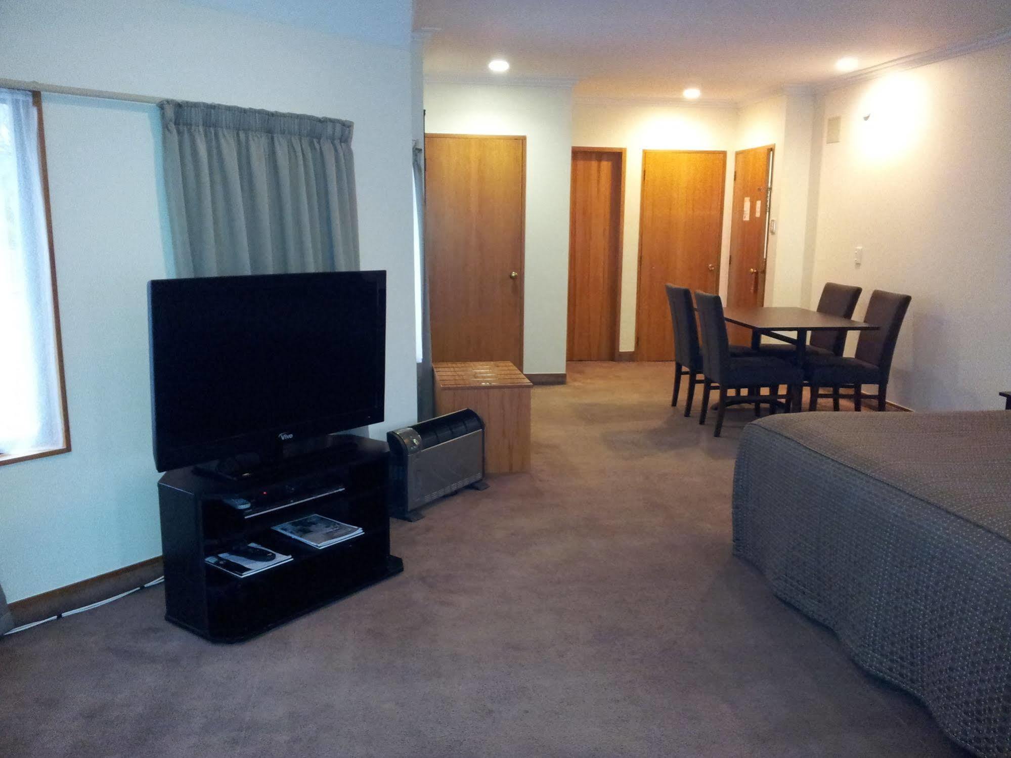 Fitzherbert Castle 4* Palmerston North