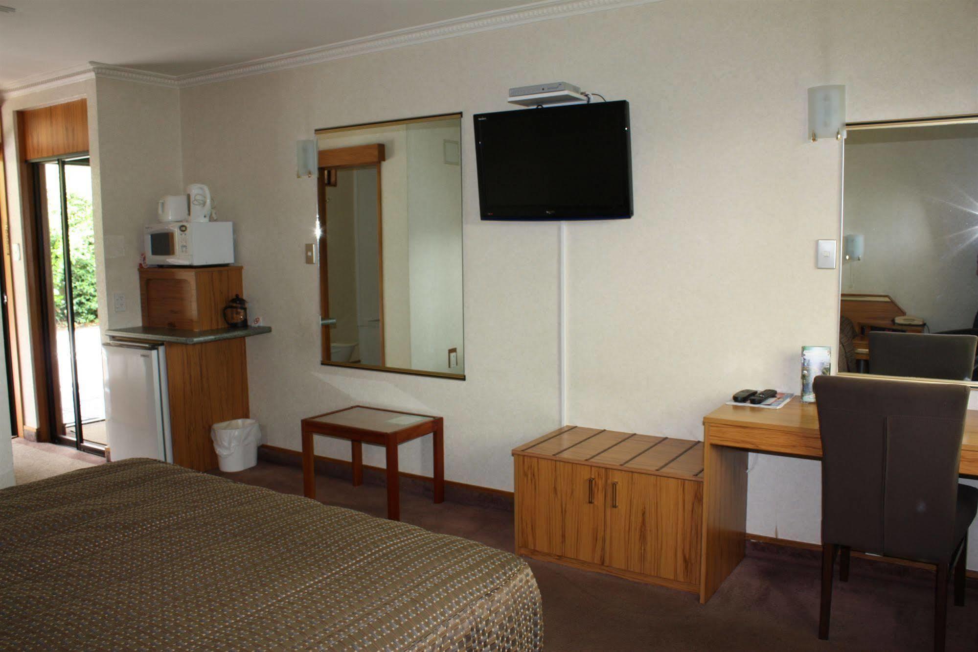 Fitzherbert Castle Motel Palmerston North